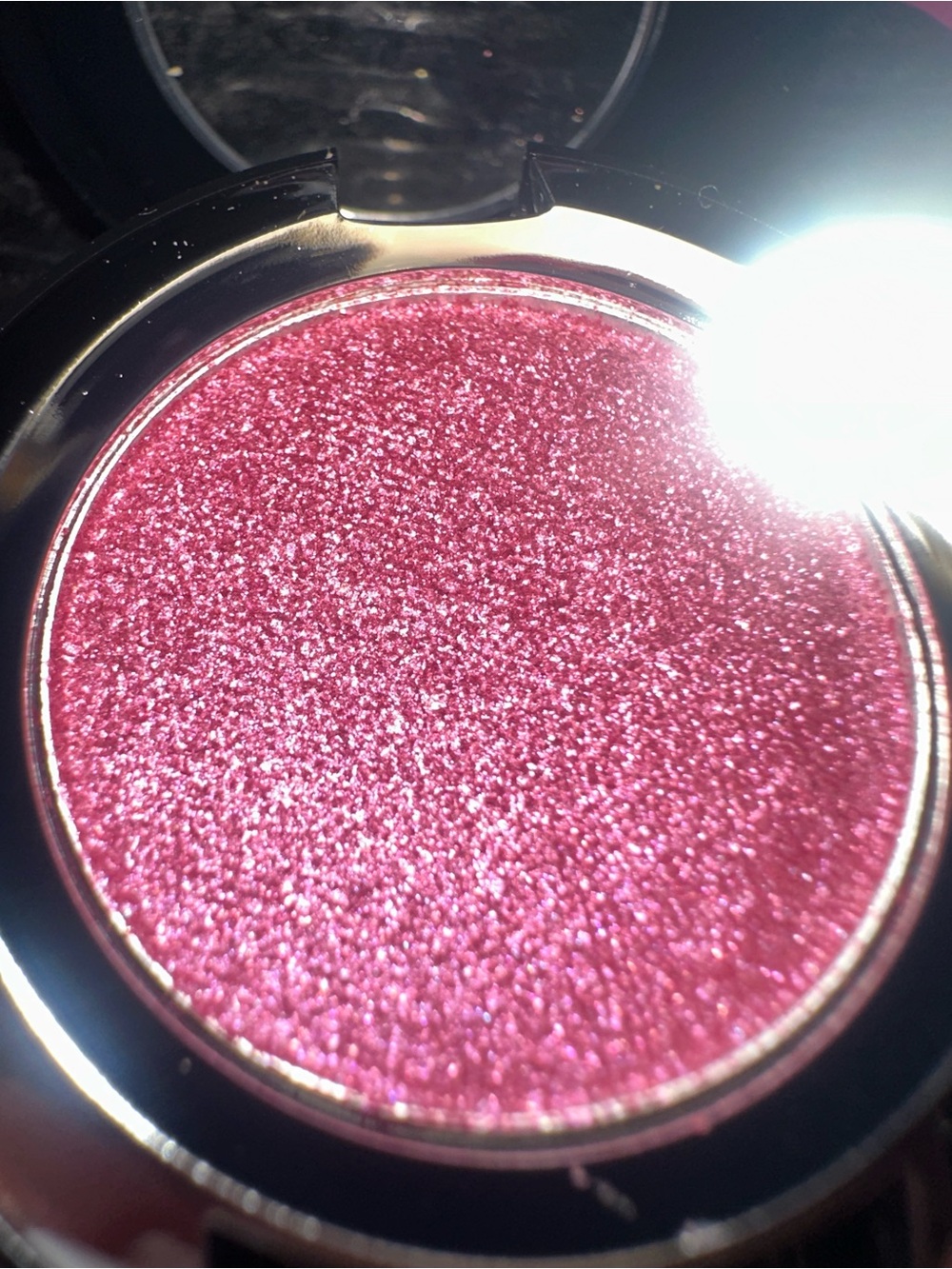 MAC Celebutante Dazzleshadow Extreme Eyeshadow — Discontinued